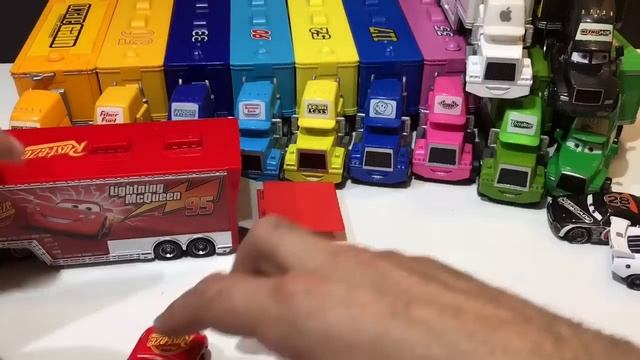 Disney Pixar cars 3 Haulers and all the race cars смотреть онлайн