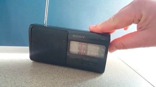 Sony ICF 380