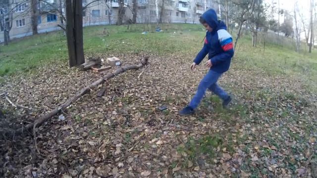 КИДАЕМ ТЕЛЕФОН НА ВИДЕО смотреть онлайн