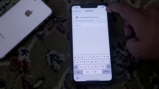 iPhone Stuck On FaceTime After Call Ending - How To Fix iPhone Stuck On FaceTime Call Ending iOS 1 смотреть онлайн