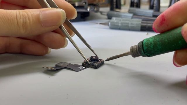 IPhone 12pro camera ×1 can't focus, so it's perfectly repaired. смотреть онлайн