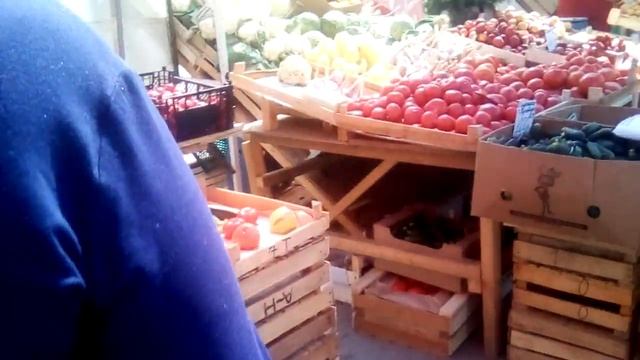 Рязань. Полетаевский рынок, цены на овощи и фрукты. смотреть онлайн