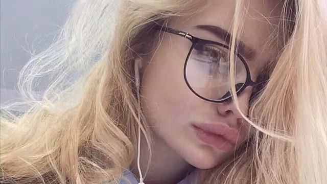 ✨Sad Music✨🖤А помнишь как она смеётся🖤 смотреть онлайн