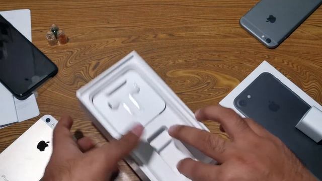 Unboxing the Apple iPhone 7 in 2020 смотреть онлайн