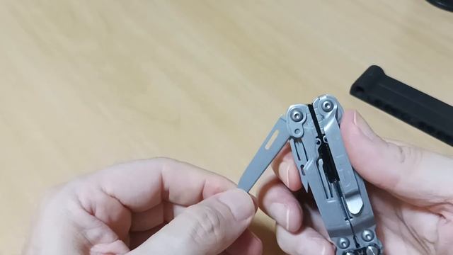 MULTI-TOOL SOG POWERPINT 18 IN 1