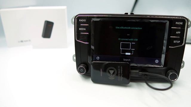 Wireless CarPlay adapter for your car - Plug n' play installation demo смотреть онлайн
