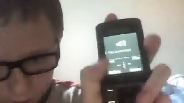 Comment écouter de la musique en fermant le clapé de votre portable смотреть онлайн
