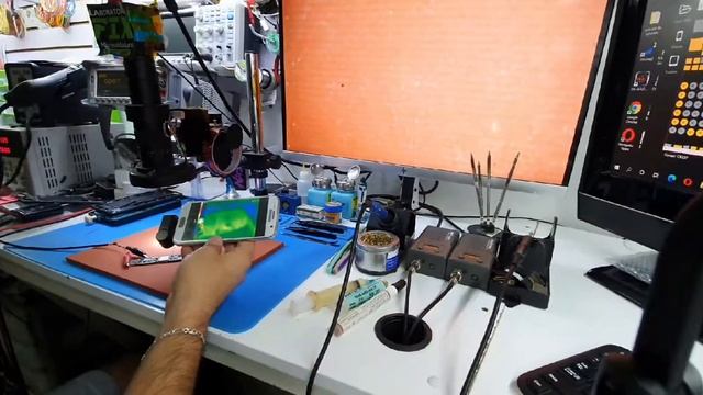 iPhone 8 Plus no enciende смотреть онлайн