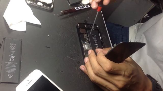 The iPhone5 Battery Replacement in Thailand смотреть онлайн