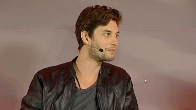 Ben Barnes & Nick Hamm ('Killing Bono') - Meet the Filmmakers Q&A @ Apple Store - Part One смотреть онлайн
