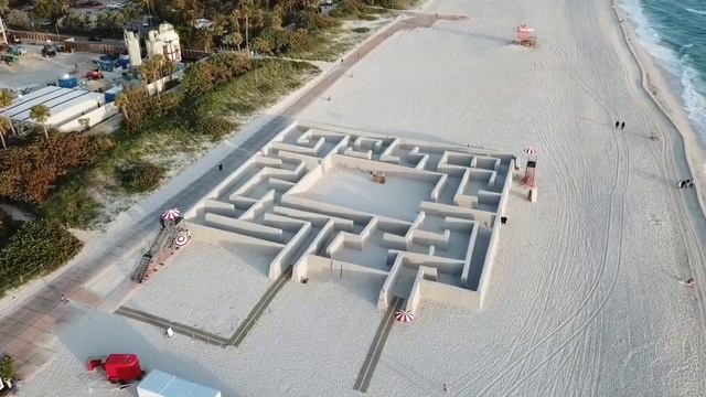 Sand Maze - Art Basel Miami смотреть онлайн