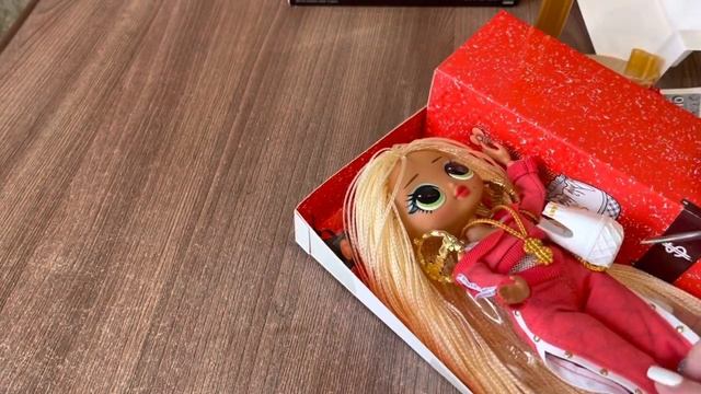 Распаковка куколки Лол OMG🥰👍🍀💯🌈 смотреть онлайн