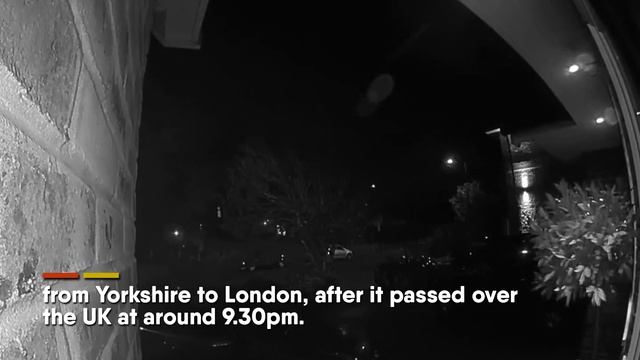 ‘Spectacular’ green fireball lights up UK sky смотреть онлайн