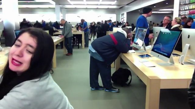 Dancing to Me and My Broken Heart - Rixton (Apple Store) смотреть онлайн