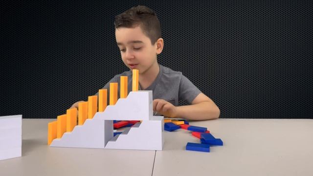 How to make Half Bridges with Dominoes смотреть онлайн