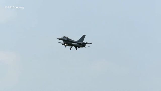 BELGIAN NATIONAL DAY - Arrivals at Kleine Brogel смотреть онлайн