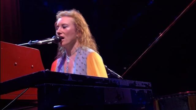 Tori Amos - 2003 - Tombigbee - Welcome to Sunny Florida - 4K 60FPS Upscale смотреть онлайн