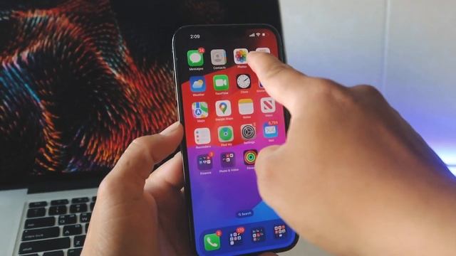 Why iPhone 15 pro max stuck on Apple logo смотреть онлайн