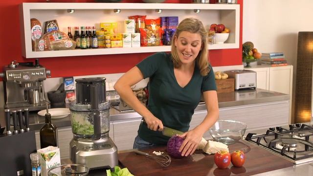 Cabbage Apple and Celery Salad | Everyday Gourmet S2 E15 смотреть онлайн