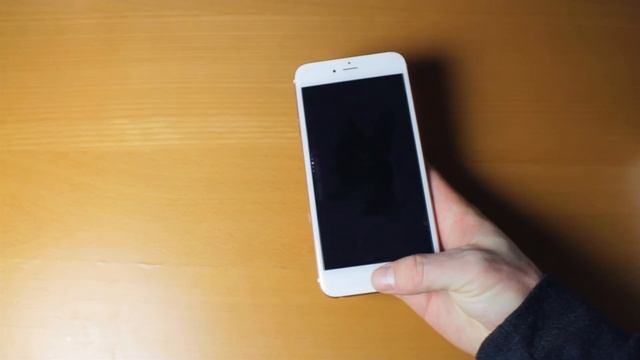 "Ok google..." challenge - iPhone 6s Plus vs HTC One S смотреть онлайн