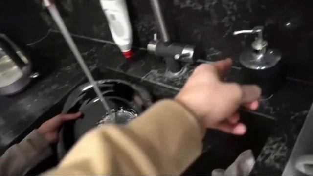 ПРОДОЛЖЕНИЕ ВИДОСА МАКСА ВАЩЕНКО! НАКАЗАЛ СЫНА И СЕСТРУ смотреть онлайн