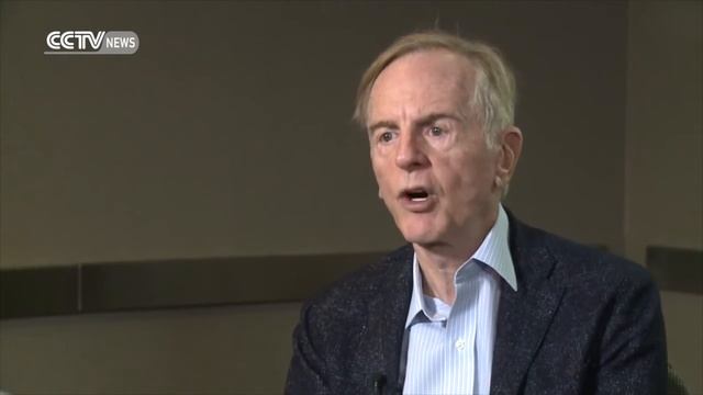 Former Apple CEO John Sculley: "We are not trying to look like Apple" смотреть онлайн