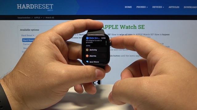 How to Personalize Wake Screen in APPLE Watch SE – Display Customization смотреть онлайн