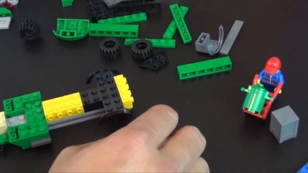 Lego Build - Lego City Cargo Train Set #60052 - Part1