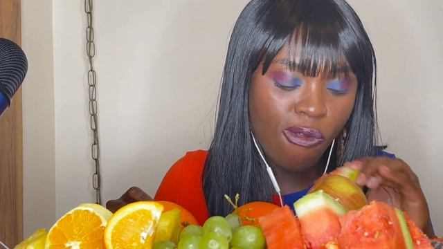 ASMR FRESH FRUITS MUKBANG PINEAPPLE, ORANGE, APPLE, GRAPE, WATERMELON смотреть онлайн
