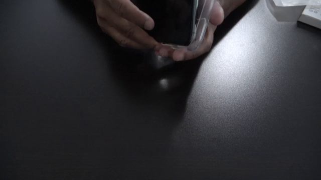 ESR Metal Kickstand for iPhone 11 Pro Case смотреть онлайн