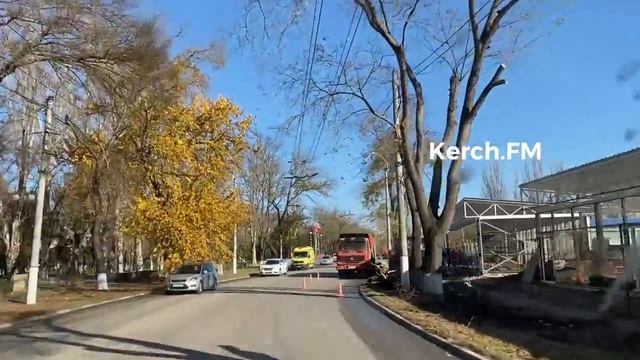 На Кирова частично ограничили движение по одной полосе дороги