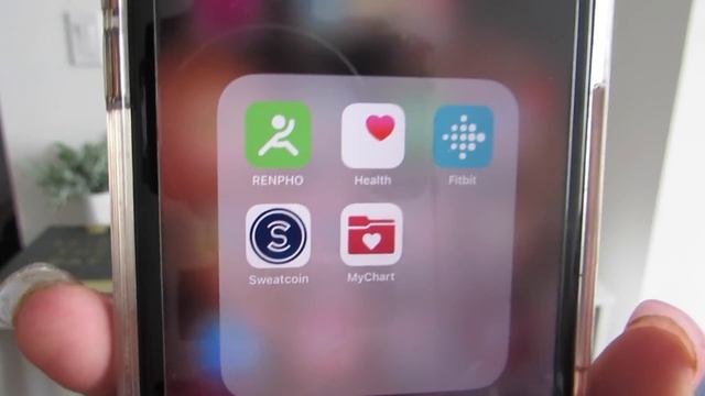 What's On My iPhone XR?? 2019 смотреть онлайн