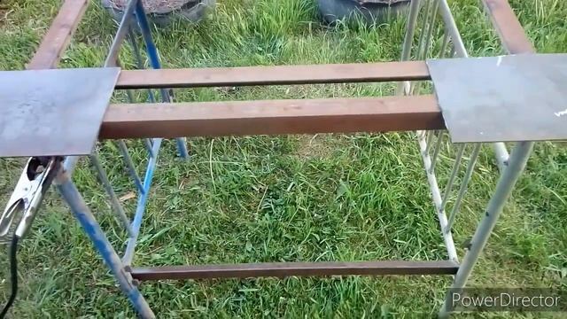 Самодельный верстак из старой металлической кровати