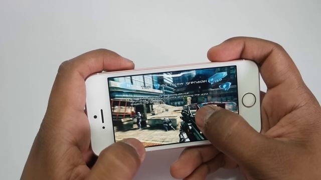 iPhone SE Gaming Review - With High End Games смотреть онлайн
