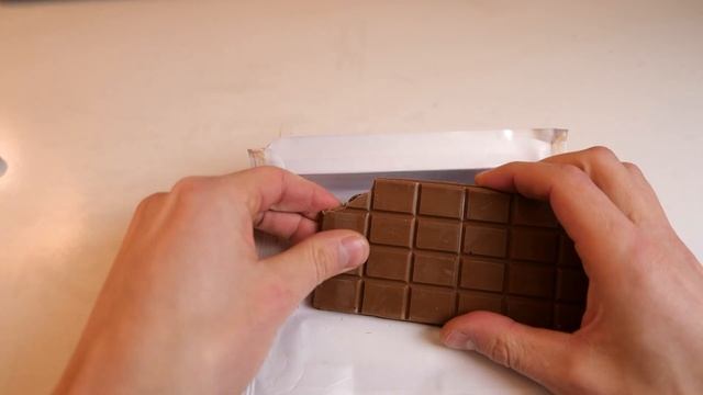 iPhone 14 Chocolate Exclusive Edition Incoming Call смотреть онлайн