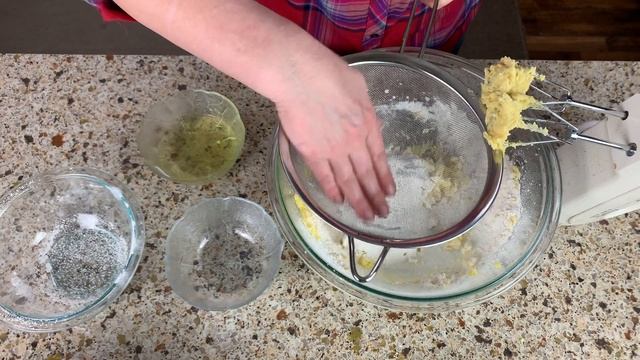 How To Make The Best German Apple Cake - Moist And Fluffy Apple Cake смотреть онлайн