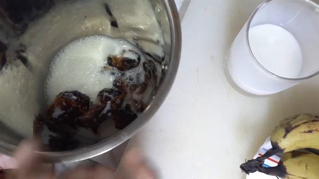 HOW TO MAKE TASTY JUICE WITHOUT ADDING SUGAR | MAKE TASTY APPLE JUICE WITH DATES смотреть онлайн