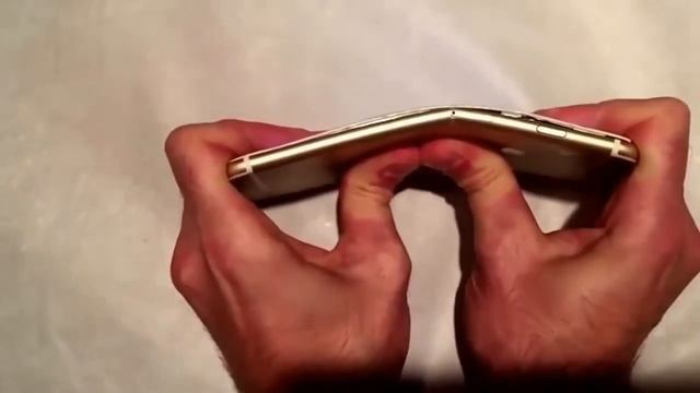 ЖЕСТЬ!!! ШОК!!! IPhone 6 гнётся нём до концааа
