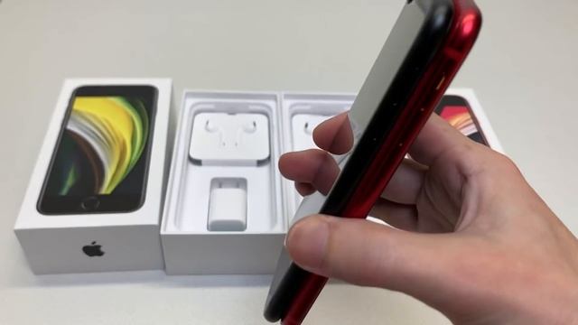 iPhone SE 2020 Red & Black Color Comparison смотреть онлайн