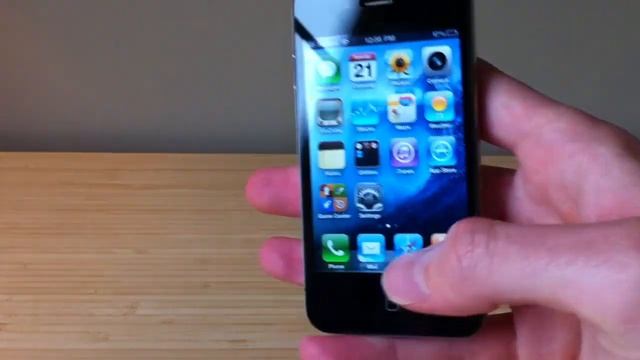 iPhone 4 on iOS 4.2.1 (Recorded on an iPhone 4) смотреть онлайн