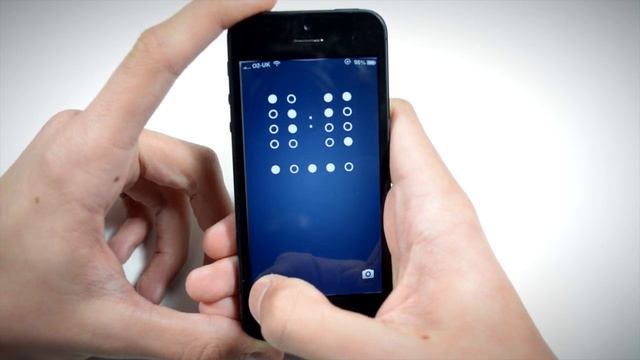 Top 3 Best Cydia Lockscreen Themes for Evasi0n iOS 6 / iOS 7 смотреть онлайн