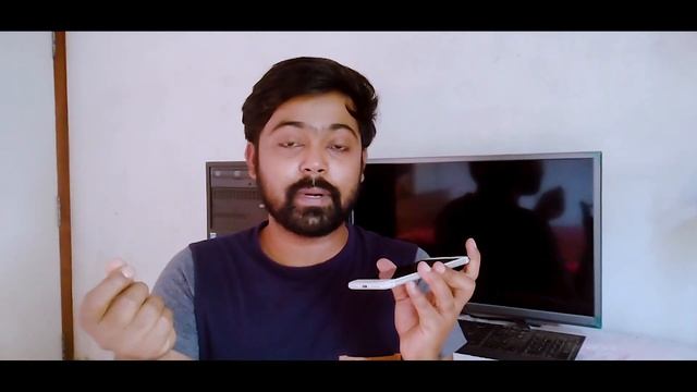 Don't buy an iPhone before watch this Video | The Smarty смотреть онлайн