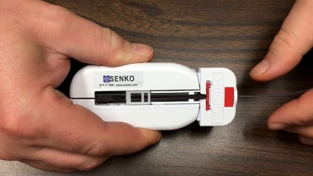 Soft-Strip® 'AA' battery powered single fiber thermal stripping tool. смотреть онлайн