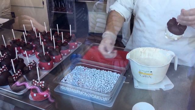 Marceline's Confectionery Downtown Disney Candy Apple Creations 1-4-18 смотреть онлайн