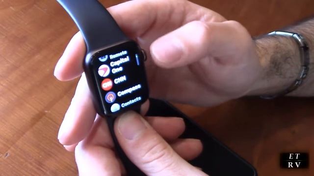 Apple Watch SE [40mm] Smart Watch W/ Space Grey Aluminium Case With Midnight Sport Band REVIEW