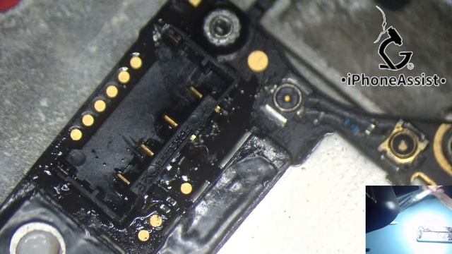 Apple iPhone XR Change Damaged LCD Connector смотреть онлайн