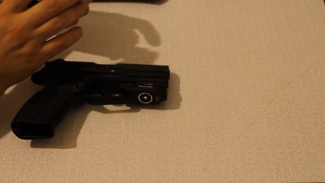 Фонарь OLIGHT PL-MINI Valkyrie на пистолет Grand Power T-12FM1 смотреть онлайн