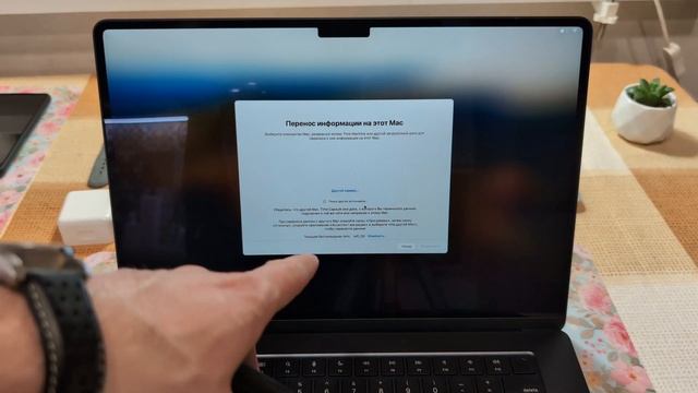 Купил Apple Macbook Air M2 15.3" 2023 взамен Air M1 13.3" 2020 | Распаковка смотреть онлайн