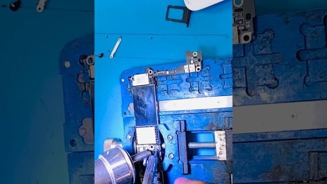 iPhone 7 charging problem battery 🪫 hne pr No charger (solution )✅✅ смотреть онлайн