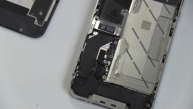 How to Replace Your Apple iPhone 4S A1431 Battery смотреть онлайн